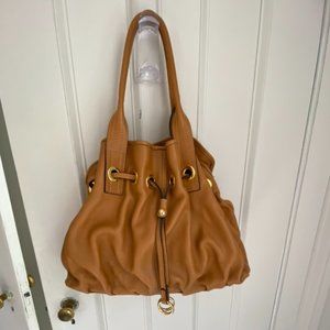 Beautiful Italian leather handbag in Camel
